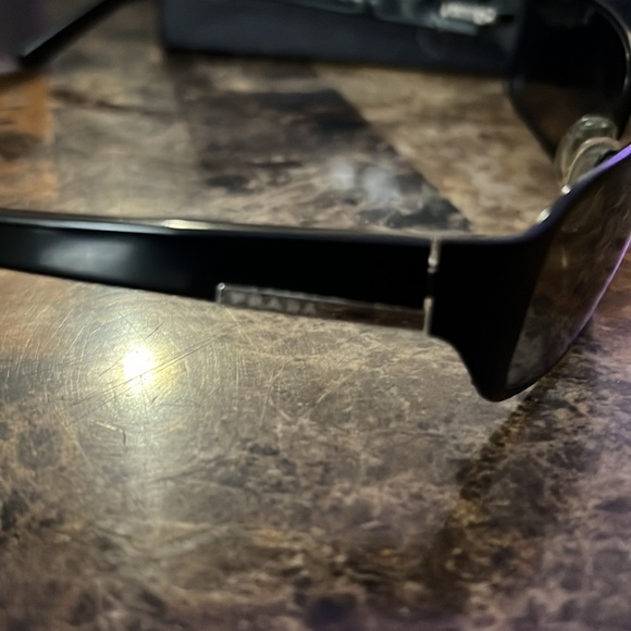 Prada shades made in Italy - Picture 8 of 8